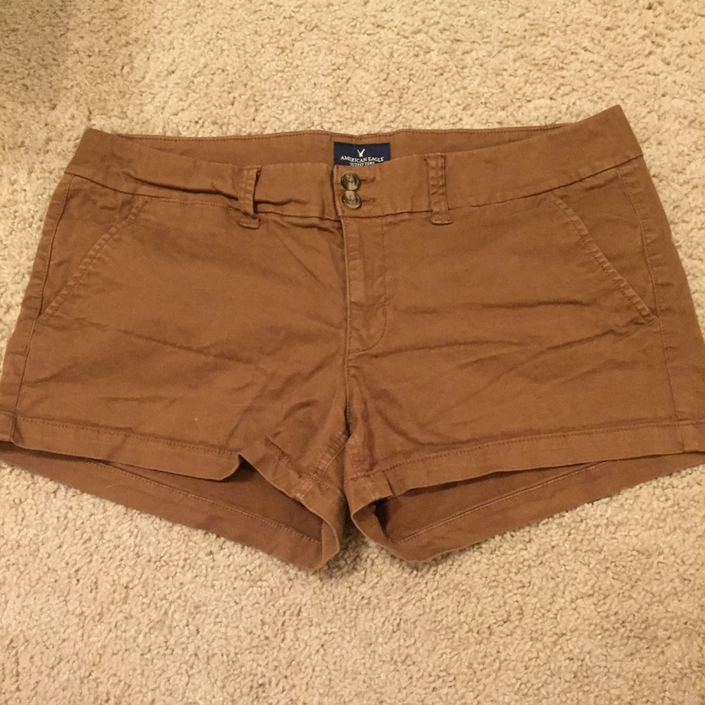 American Eagle brown shortie stretch shorts